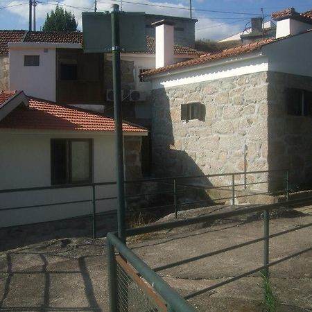 Vila Casa Moinhos Do Rio Paredes  Exteriér fotografie